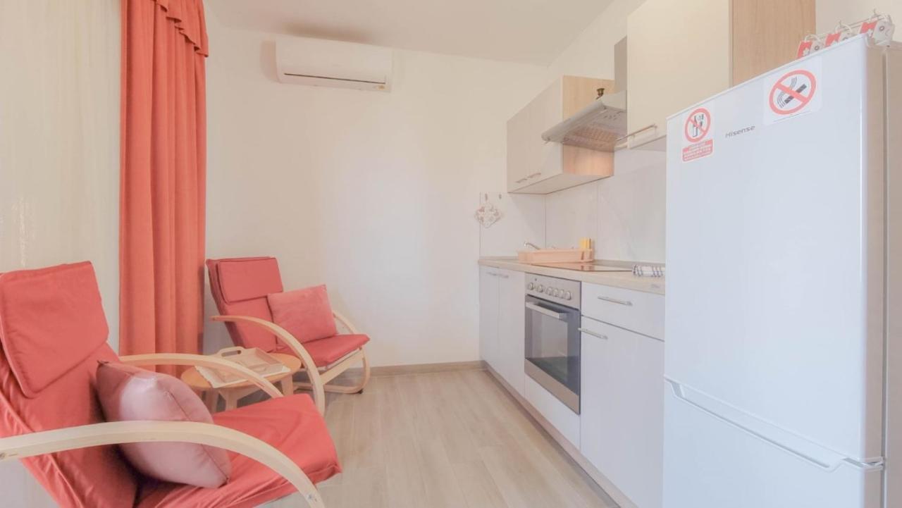 Enio Lägenhet Novigrad Istria Exteriör bild